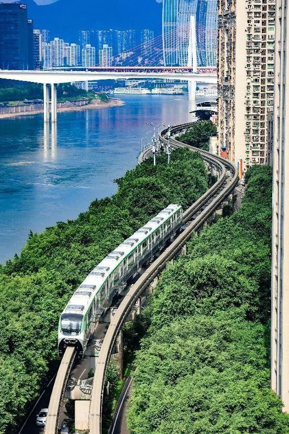 今年，重庆加快262公里轨道交通建设！还将上新旅游、特需、小巷公交……