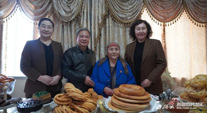 中央宣传部（中央精神文明建设办公室）看望慰问新疆2名全国道德模范