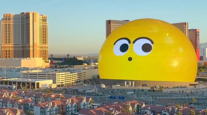最先让Sphere在网络上出圈的巨型Emoji