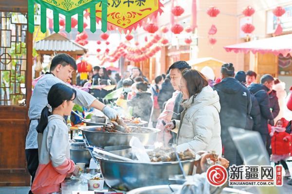 龙腾虎跃中感受升腾的浓浓年味——乌鲁木齐市欢度春节一线见闻