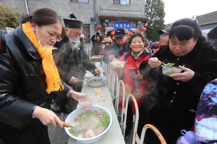 怀柔雁栖镇“饺子宴”热闹开席！