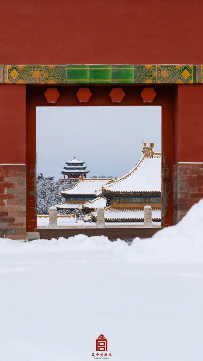 热点 | 全网等的图来了！当故宫“遇上”龙年初雪