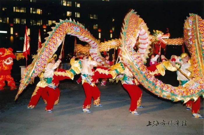 正月十五元宵节：除了吃汤团、闹花灯、逛城隍庙，老底子上海人还有这些习俗→