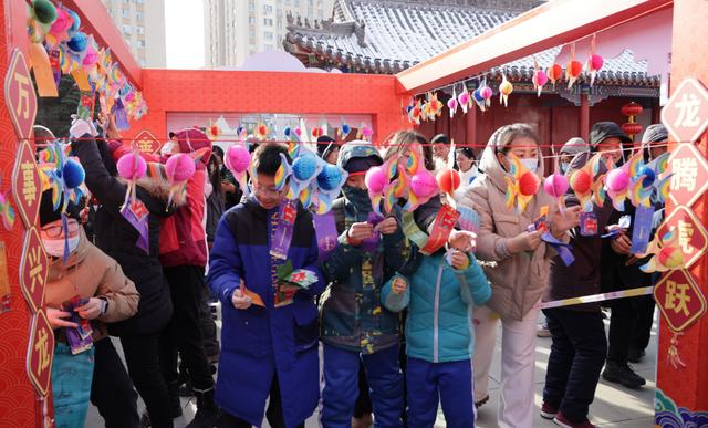 粉雪静风华灯上 元宵佳节盛世新 ——长春市文庙博物馆举办“我们的节日·元宵节” 公益文化活动