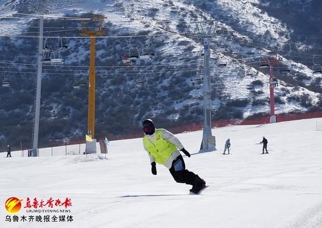 冰天雪地也是金山银山——乌鲁木齐那些雪里淘金的年轻人