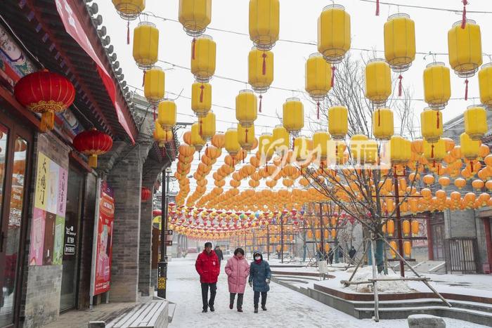 绵绵春雪润张垣 雪打花灯兆丰年