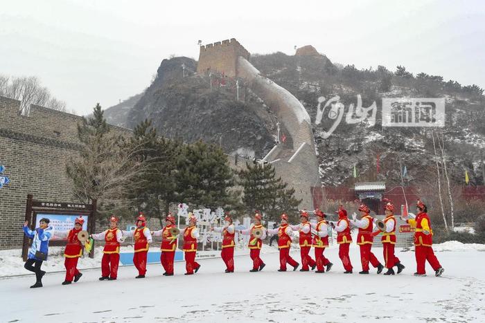 绵绵春雪润张垣 雪打花灯兆丰年