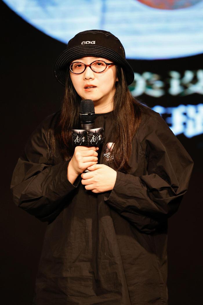 舞美设计曹璐