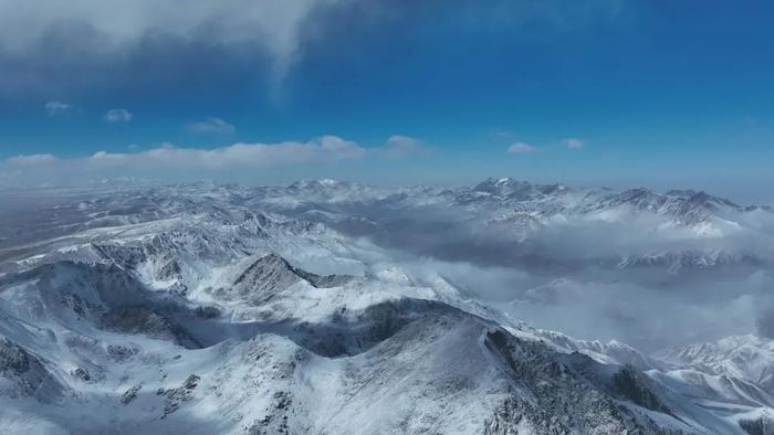 肃南：祁连山内 寻觅雪山秘境