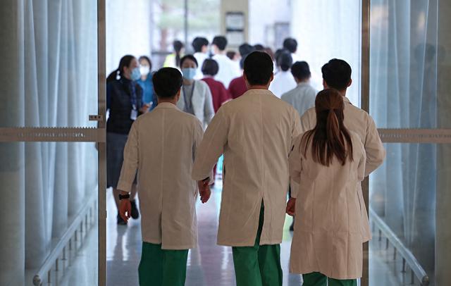 观察｜韩国政府与医生展开“终极对决”，将走向何种结局？
