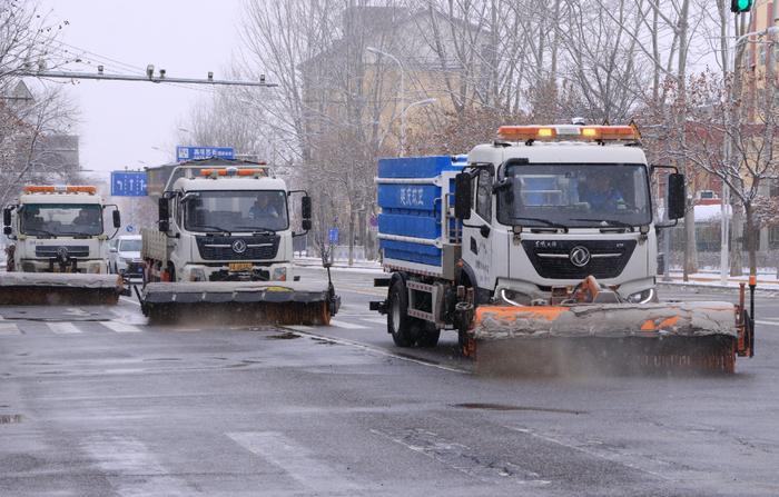 惊蛰遇春雪~延庆如诗如画！延庆乡亲扫雪忙