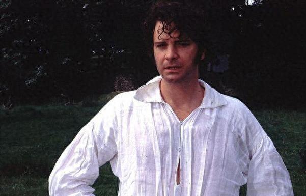 英媒：英剧《傲慢与偏见》男主白衬衫拍出2.5万英镑