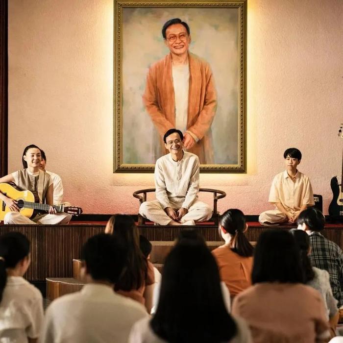 为防止进一步剧透就只放这张官方剧照了