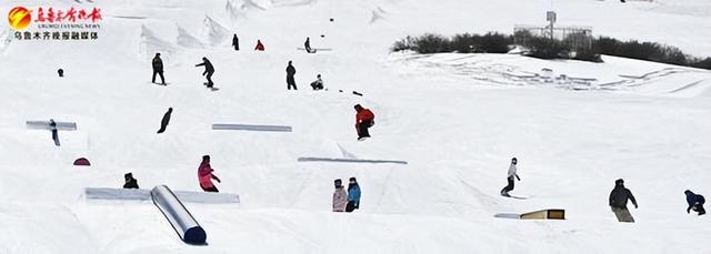 组图｜乌鲁木齐优质滑雪资源吸引越来越多全国雪友享受冰雪盛宴