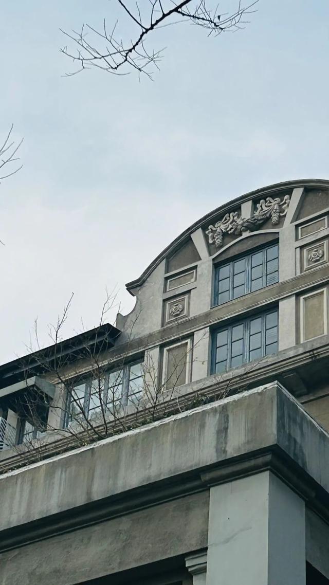 百岁的“中国最好公寓”：黑石公寓纪念展览等你来读城市传奇