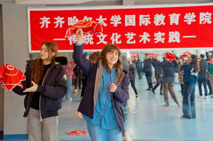 齐齐哈尔大学：搭建中格青年友谊之桥