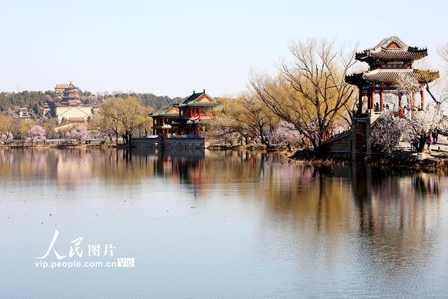 北京：颐和园西堤春色美