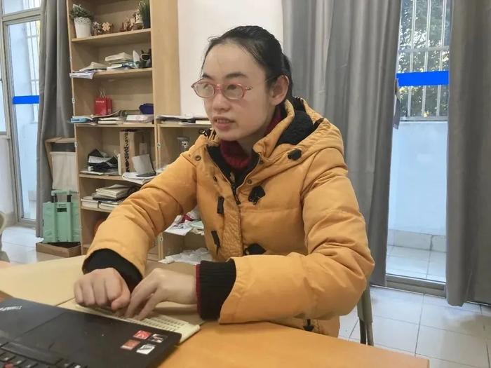 毕业在即，复旦首位盲人研究生将成为江苏无锡首位盲人教师