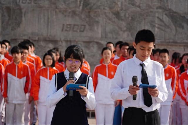 首都师大附中育鸿学校举行“一腔凌云志 百日见芳华”主题活动