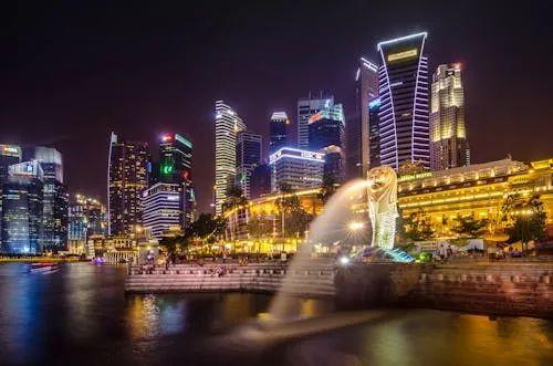 中国富豪，为什么那么喜欢新加坡？