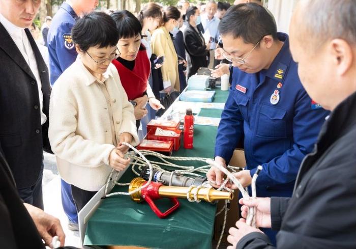 浙江应急管理厅开展电动自行车火灾安全防范宣传“进机关”活动