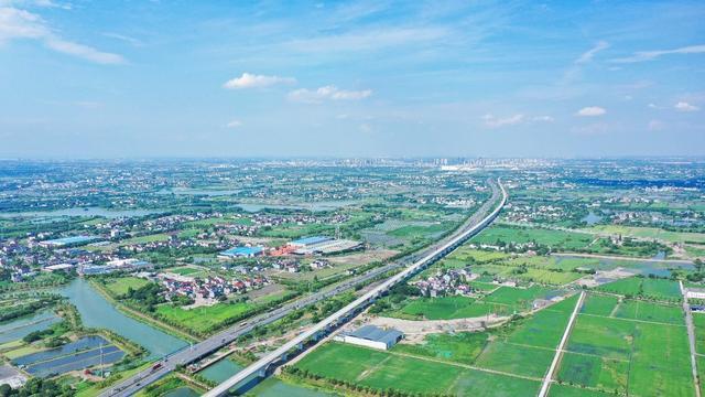沪苏湖铁路俯瞰图。陆志鹏摄