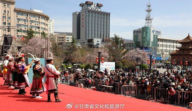 天水逾40场演出助力“麻辣烫”、周边城市热度升温，甘肃文旅能否将“网红”变“长红”