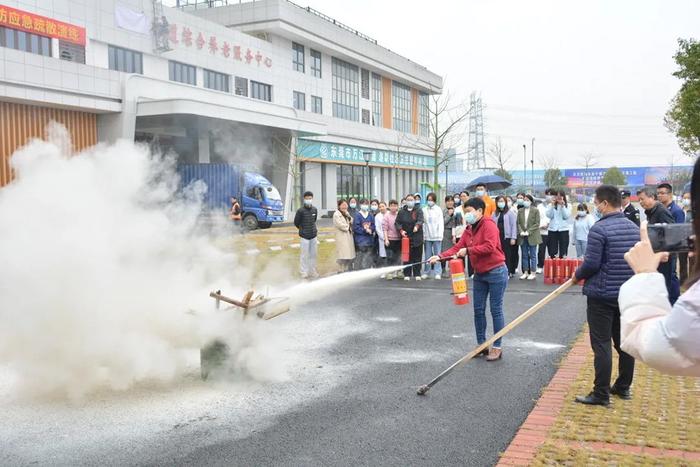 广东东莞康怡护理院火灾死伤者多为老人，启用不足一月并曾消防演练