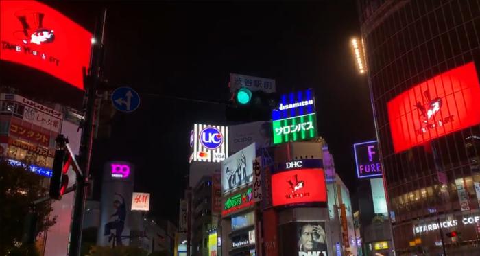 P5R发售当晚的涩谷十字街道(图源:X@p_kouhou)