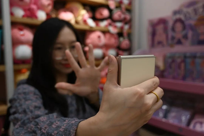 手机拍照怎么拍出下雨 w700d1q75cms.jpg