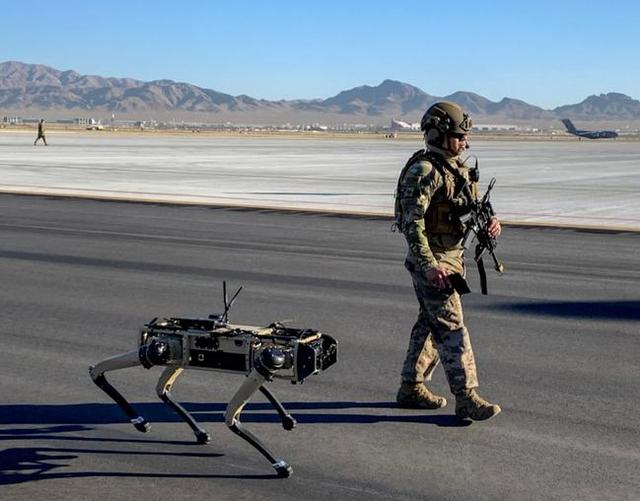 美陆军押注机器人先遣队，未来战争“无人”唱主角？