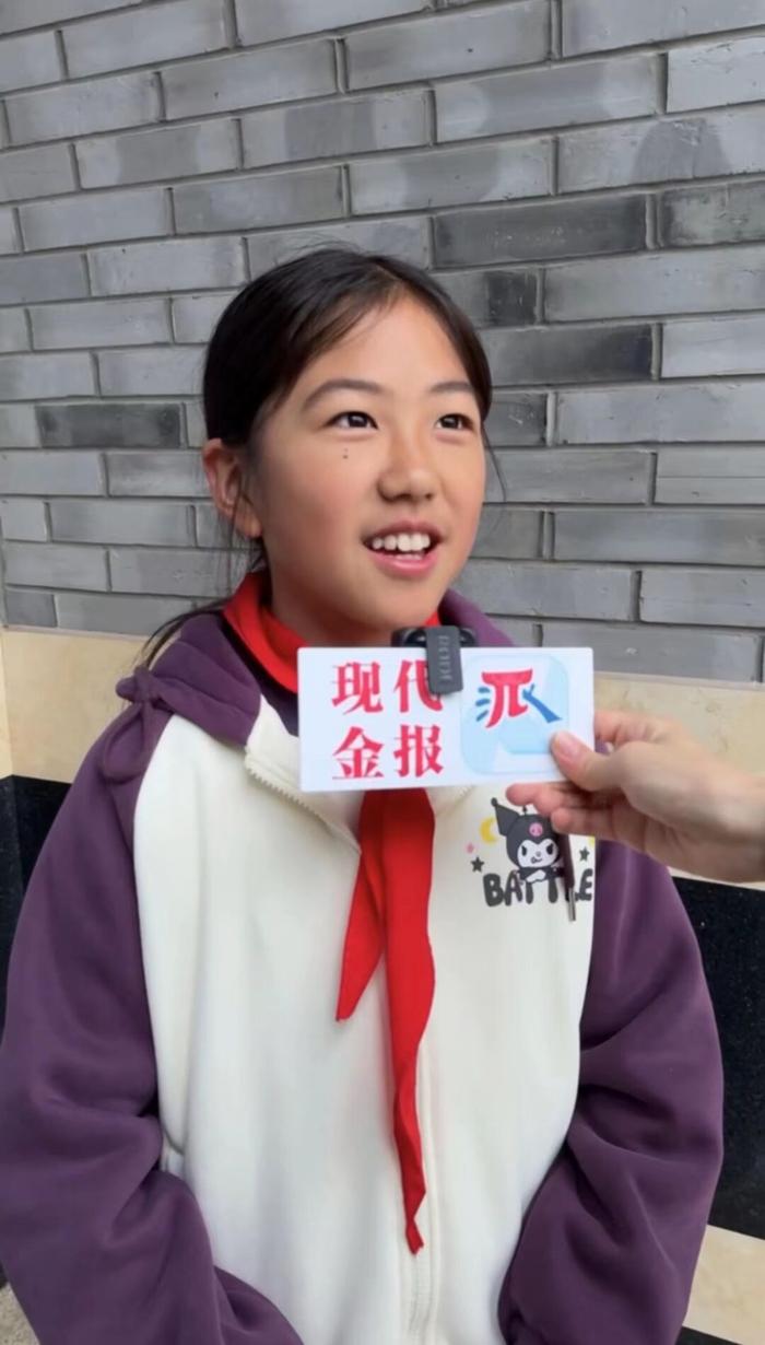 “妈妈，我们家有钱吗？”一年级女儿灵魂拷问，宁波妈妈两个字回应！这事该让孩子知道吗？