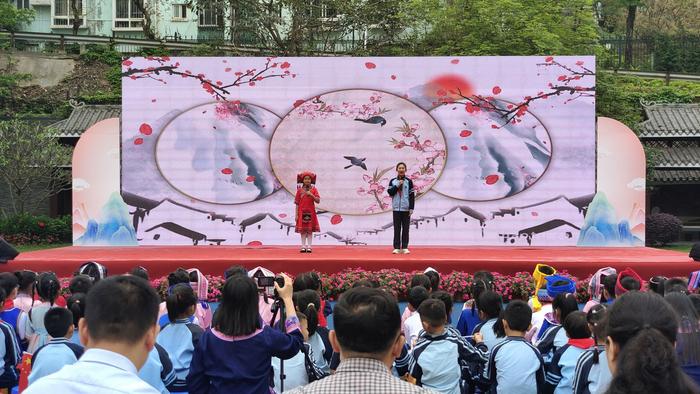 文化传承从孩子抓起，南宁市新兴民族学校举办《中华经典诗词》分享会