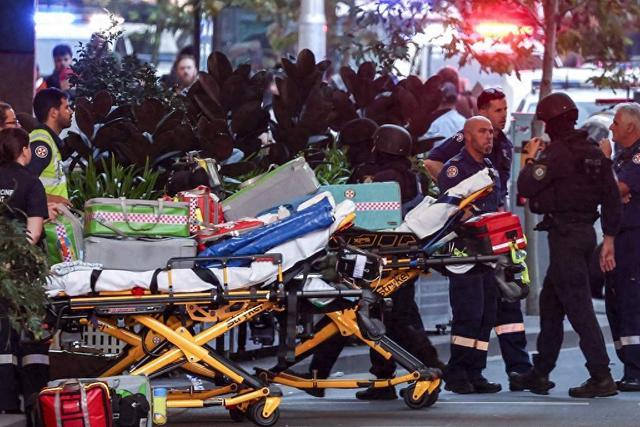 悉尼购物中心持刀凶手动机不明，警方称不排除恐怖主义可能性