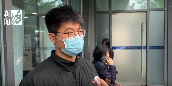上海十院门诊部有170个按摩椅，不少显示“设备故障”