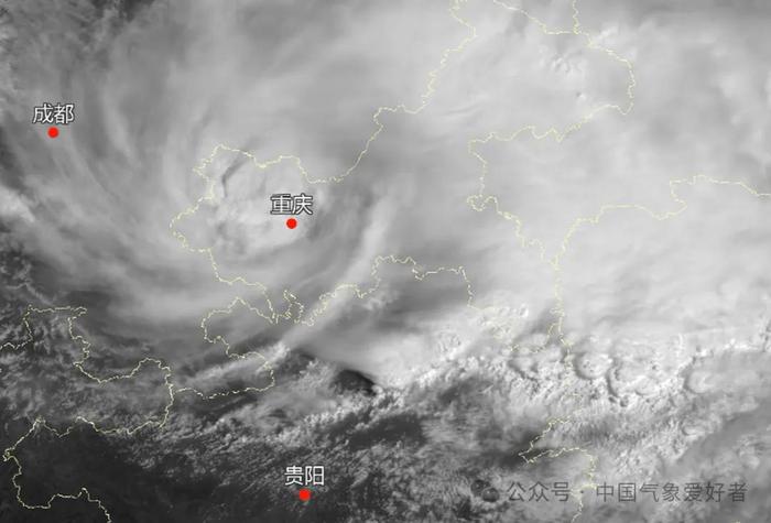 多省出现12级狂风暴雨，冰雹比拳头还大，正向广东移动！什么情况要停课？一图读懂→