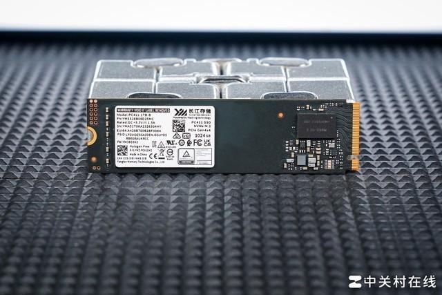 长江存储PC411 1TB固态硬盘评测 新一代OEM神盘诞生