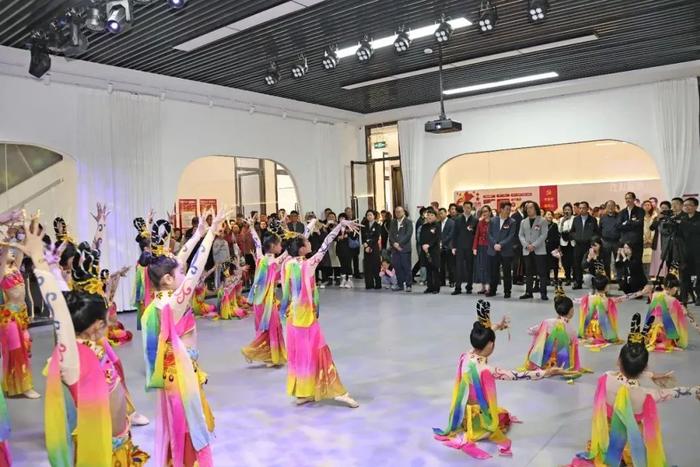 【黄河岸边花雨飞 艺培学校启新篇】热烈祝贺甘肃演艺集团艺术培训学校盛大开业