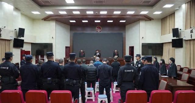 “假媒体”被判，13人获刑！内蒙古首例涉网恶势力犯罪案宣判