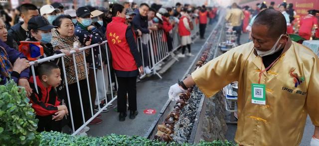 第二届伊通满族文化旅游季暨“伊鹿高鸽”烧烤美食文化节开幕