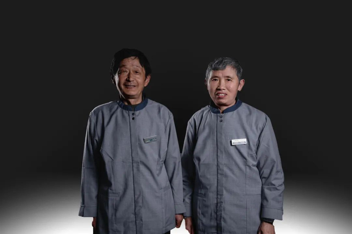 张桂平、胡庆生（夫妻）学校保洁工，来校工作12年张桂平、胡庆生夫妇自20