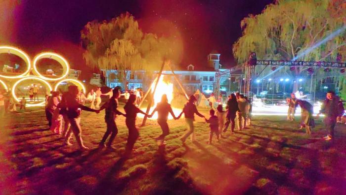 踏青赏花、民俗美食……这个假期，青岛这些打卡地火爆“出圈”