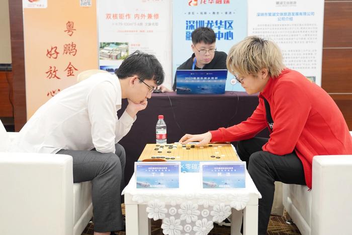 中国围棋欢迎“青春对决”，这一女子赛事打通业余和职业的壁垒