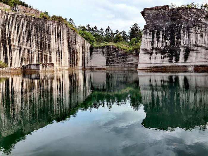 诗人采风浙江永康：与陈亮擦肩，为岩宕写诗