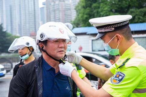 警企联动，筑牢安全！雅迪助力“安全骑行 文明出行”公益活动启动