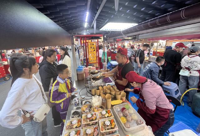 人间烟火味，最抚凡人心——临江市正阳路夜市掠影