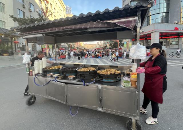 人间烟火味，最抚凡人心——临江市正阳路夜市掠影