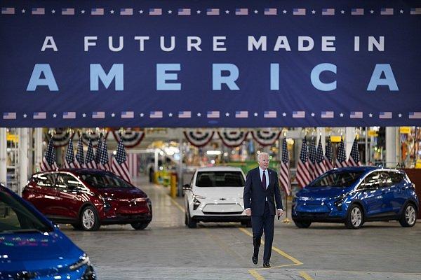 美国将中国电动汽车关税提升至100%，会带来哪些影响？