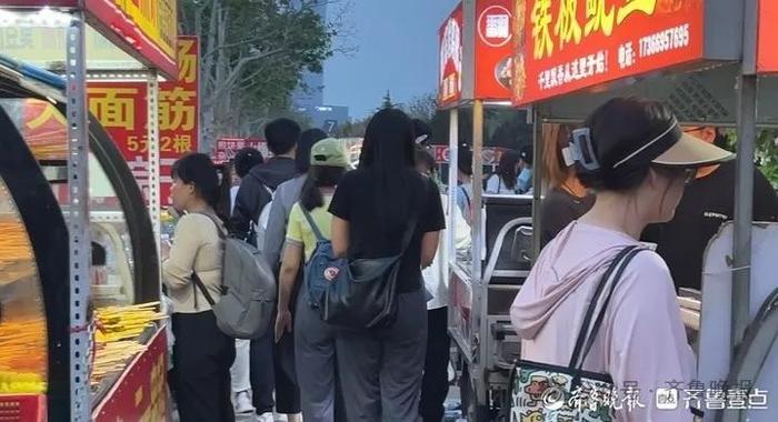 日赚千元！济南街头，这种“小生意”火了！不少人拉着行李箱就来了