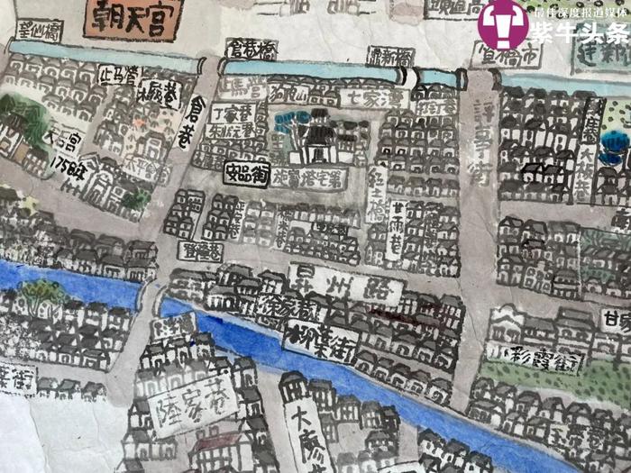 【紫牛头条】七旬画家趴在地上，用100多天画了幅10余平方米的老南京图